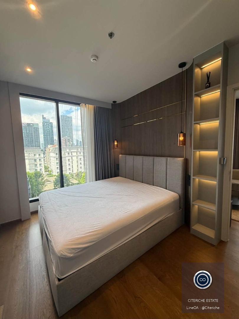 ห้องมุมตกแต่งบิลต์อินใหม่ | Ideo Q Sukhumvit 36 | Super Luxury 1-Bedroom Condo