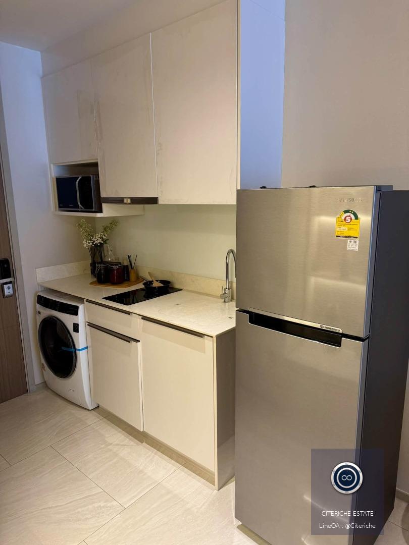 ห้องมุมกระจกโค้งวิวเมือง | Ashton Silom | Luxury 1-Bedroom Condo