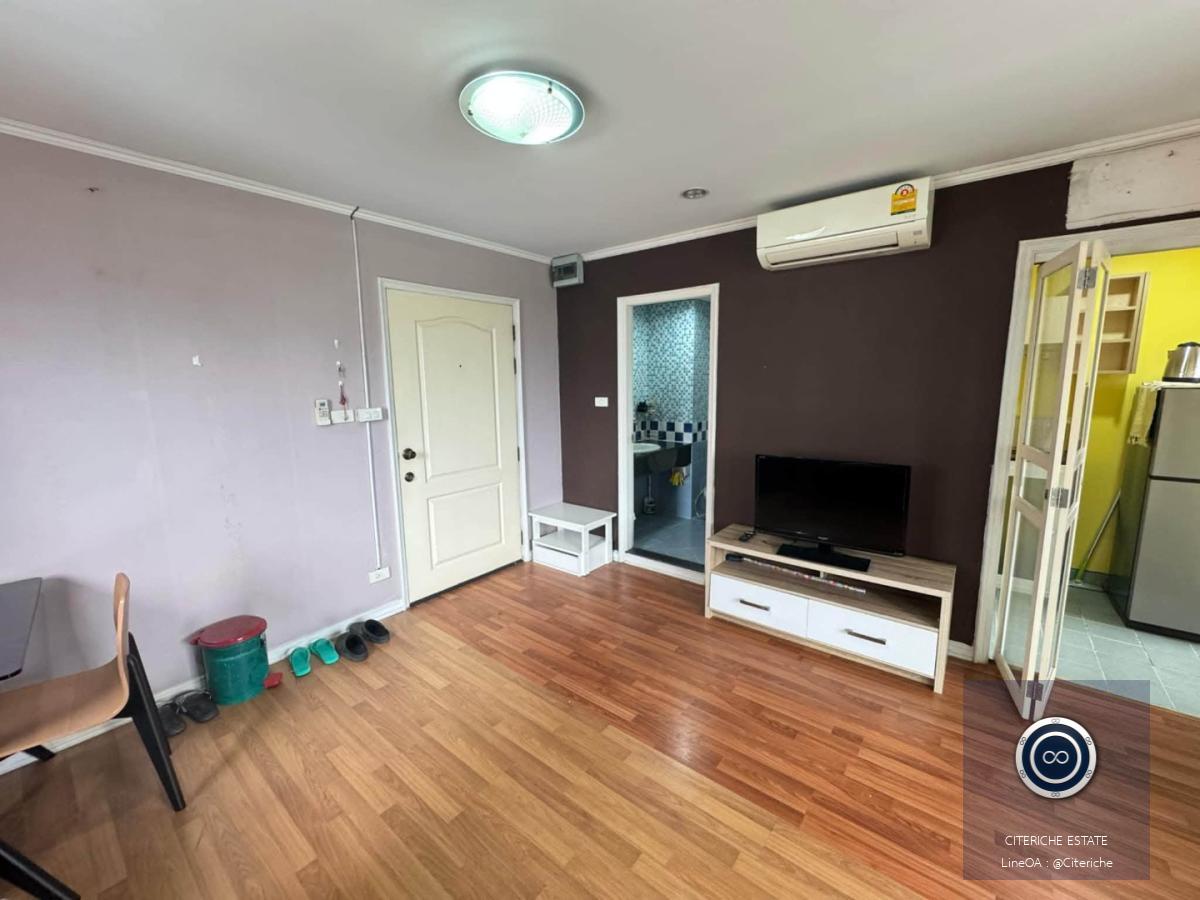 ห้องมุมชั้นสูงสุดไร้ผนังติดเพื่อนบ้าน | Lumpini Place Narathiwas 24 | คอนโด 1 ห้องนอน