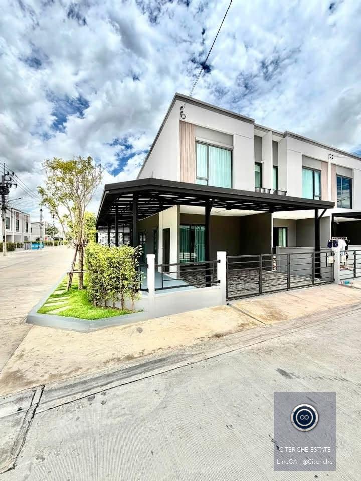 ตกแต่งครบพร้อมเข้าอยู่ ใกล้ Mega Bangna | Pleno Sukhumvit-Bangna 3 | ทาวน์โฮม 3 ห้องนอน