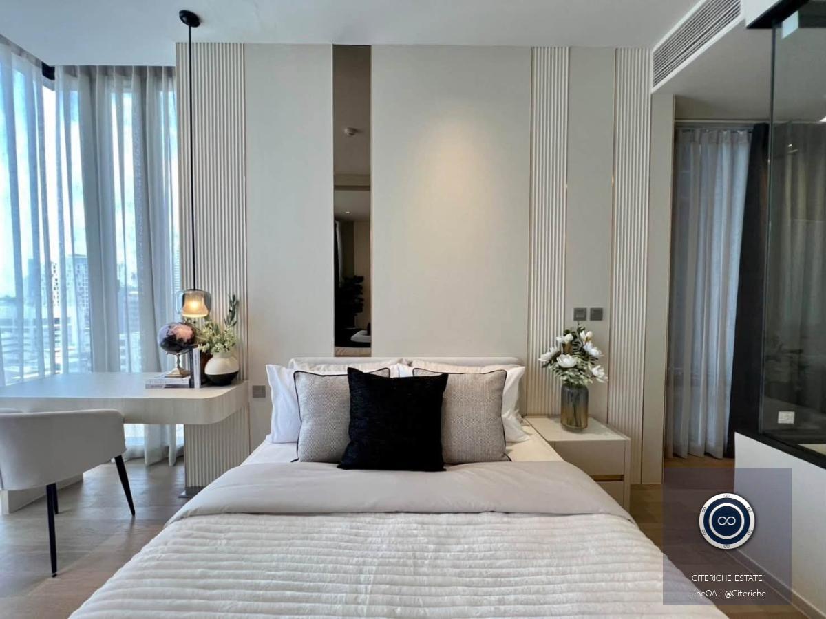 ห้องมุมกระจกโค้งวิวเมือง | Ashton Silom | Luxury 1-Bedroom Condo