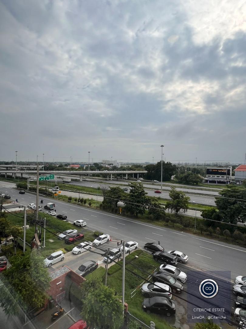 ระเบียงทิศตะวันออก | Plus Condo Ayutthaya Park | คอนโด 1 ห้องนอน
