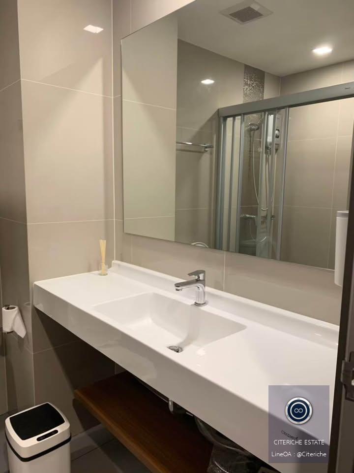 วิวเมืองทิศตะวันออก | Ideo Sathorn-Wongwian Yai | Luxury 1-Bedroom Condo